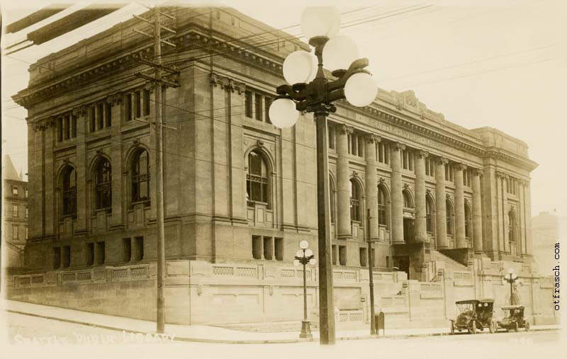 798-seattle-public-library.jpg