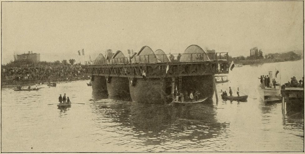 Bazin_Roller_Boat_-_Launch_-_Cassier's_1897-02.jpg