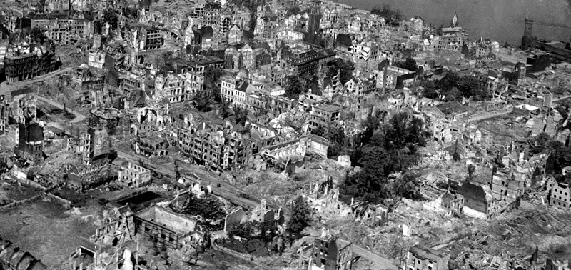 dresden_bombing_9.jpg