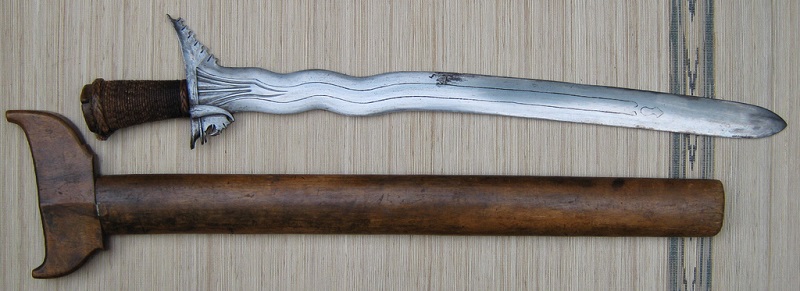 Kalis_seko_kris_moro_sword_2_overall.jpg