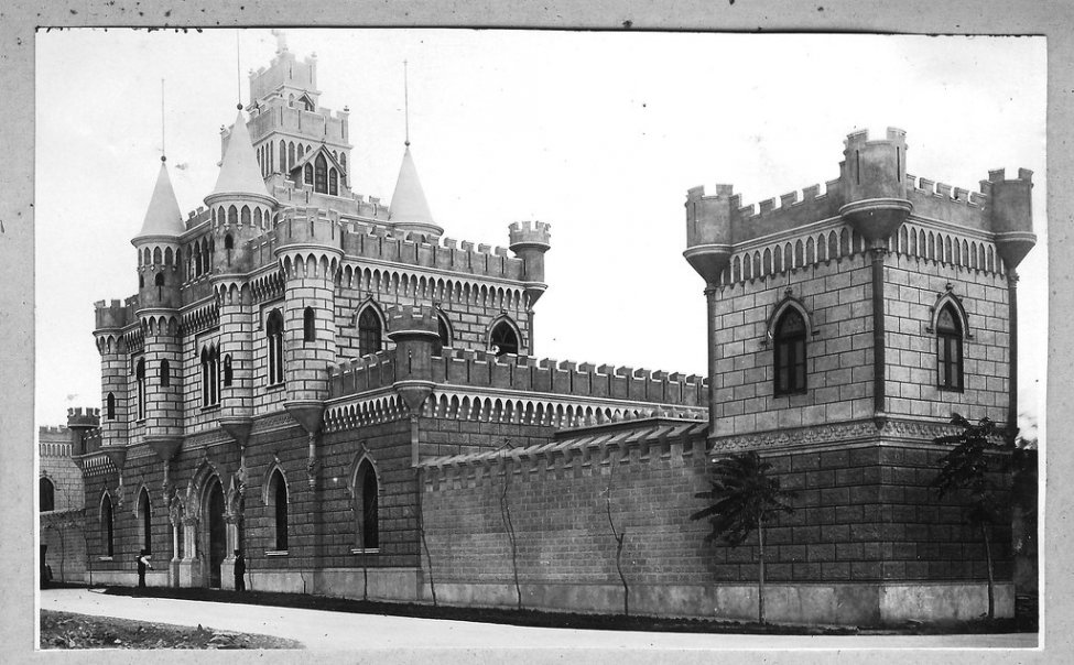 Rospigliosi_Castle_in_Lima.jpg