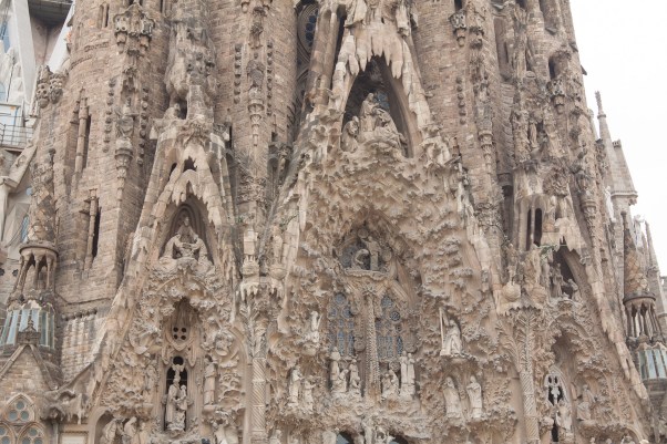 Sagrada_Familia_today_1.jpg