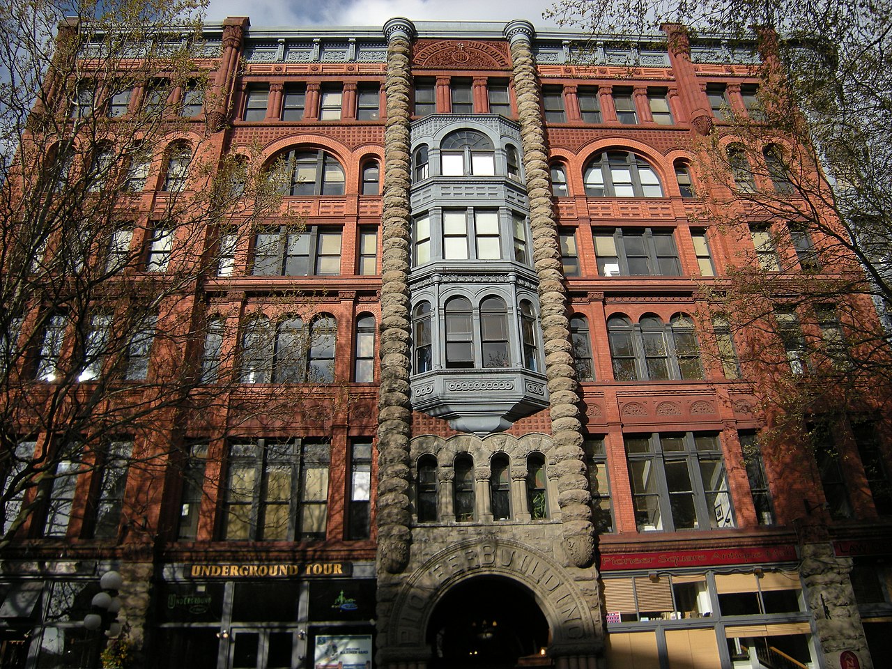 Seattle_-_Pioneer_Building-1.jpg