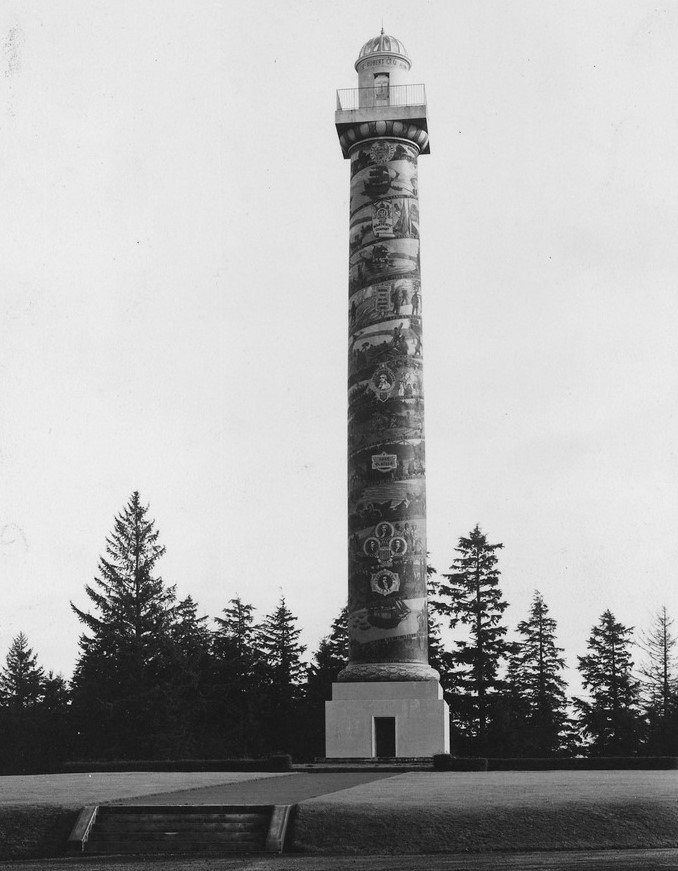 The_Astoria_Column_at_Astoria,_Oregon.jpg